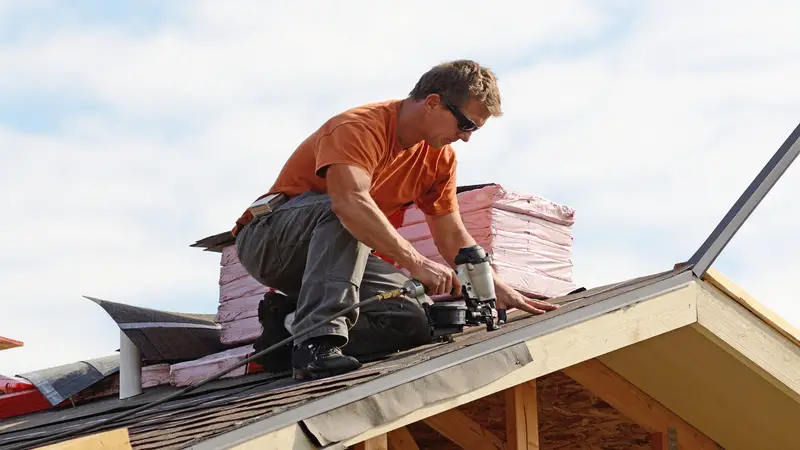 Licensed Roofing Company in Houston, TX: Protecting Your Shelter from the Storm