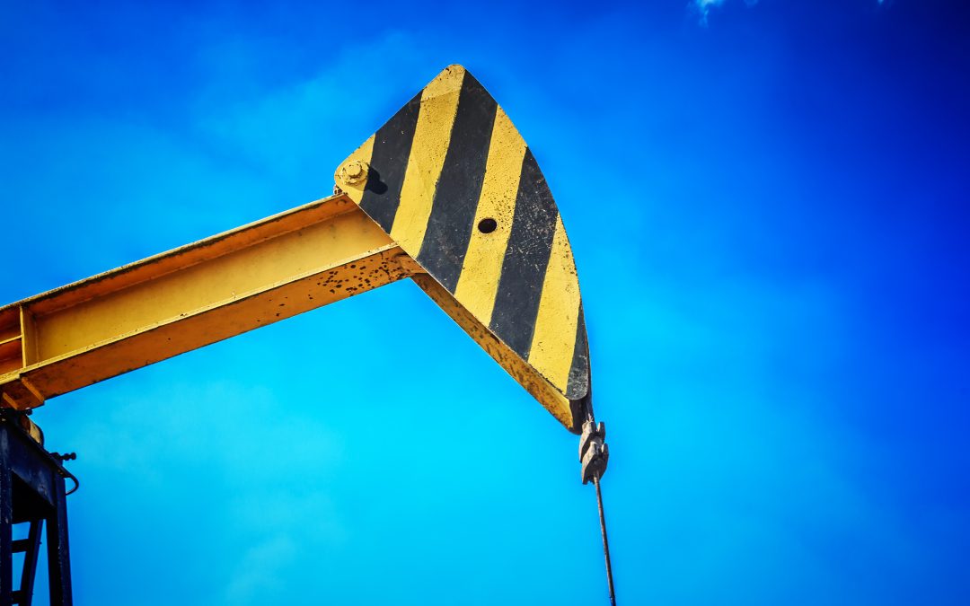 Truck Crane Rental Naperville, IL: Benefits for Commercial and Residential Builds