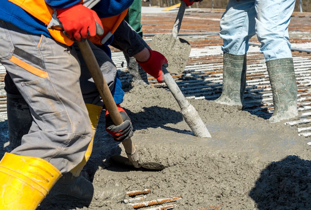 Choosing a Sand And Gravel Screen Supplier Eau Claire, WI Residents Can Trust for Durability
