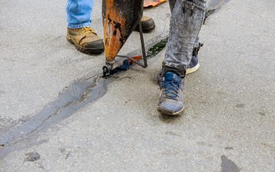 Driveway Repair Options and Warning Signs Homeowners Should Know